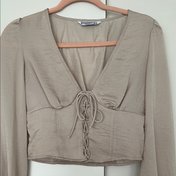 NWOT Stradivarius Champagne Gold Long Sleeve Top - Picture 4 of 7